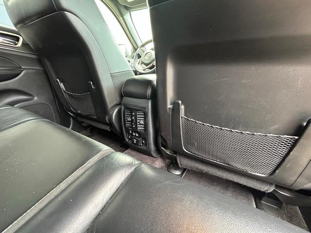 Photo of 2017 Diamond Black Jeep Grand Cherokee