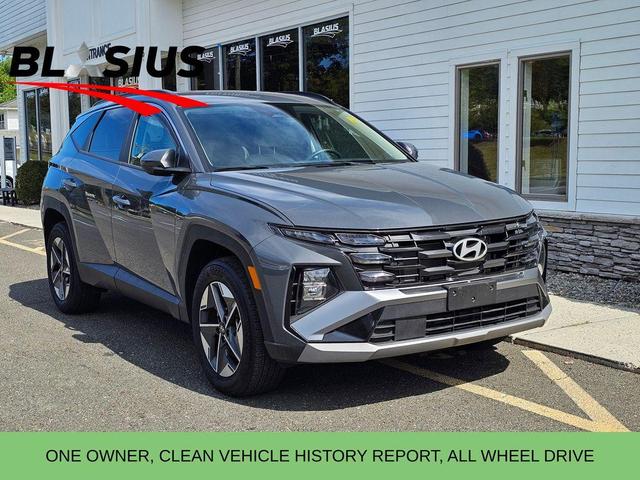 Photo of 2025 Gray Hyundai TUCSON