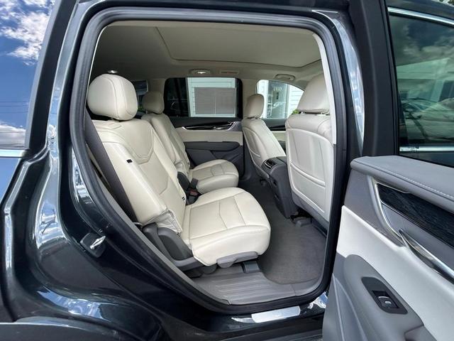 Photo of 2023 Gray Cadillac XT6