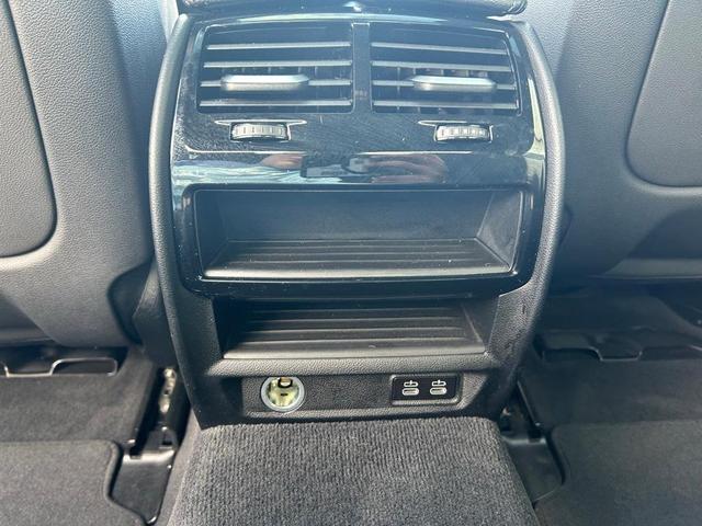 Photo of 2022 Black Sapphire Metallic BMW 540