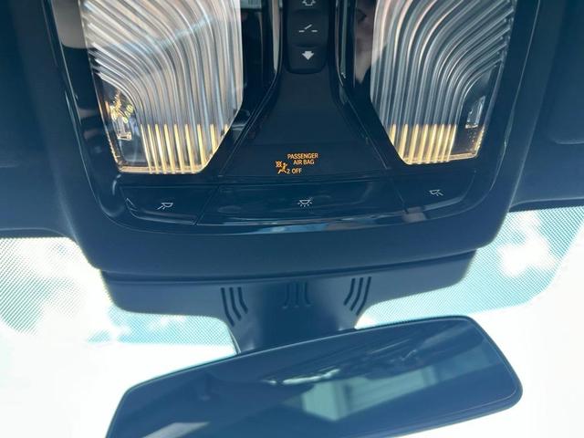 Photo of 2022 Black Sapphire Metallic BMW 540