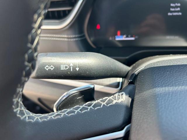 Photo of 2023 Diamond Black Jeep Grand Cherokee L