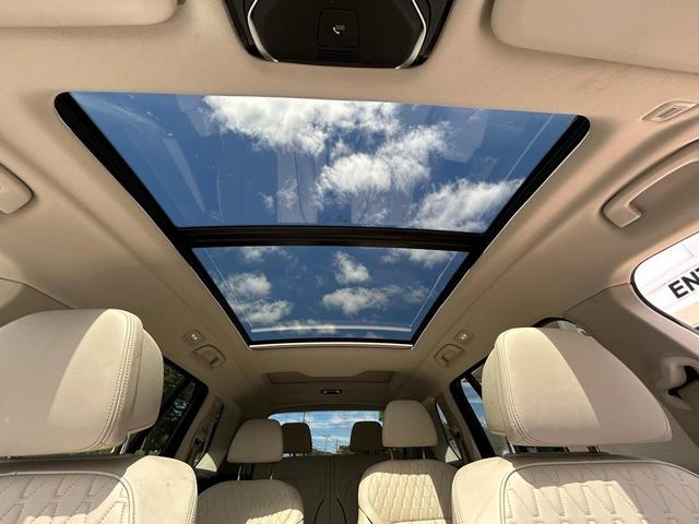 Photo of 2022 Arctic Gray Metallic BMW X7