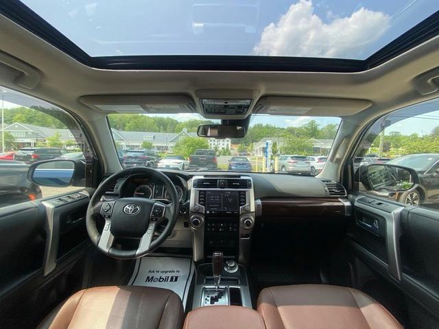 Photo of 2020 Blue Toyota 4Runner