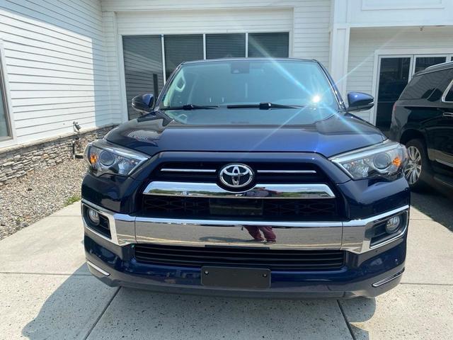 Photo of 2020 Blue Toyota 4Runner