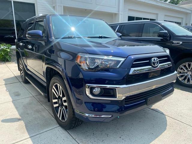 Photo of 2020 Blue Toyota 4Runner
