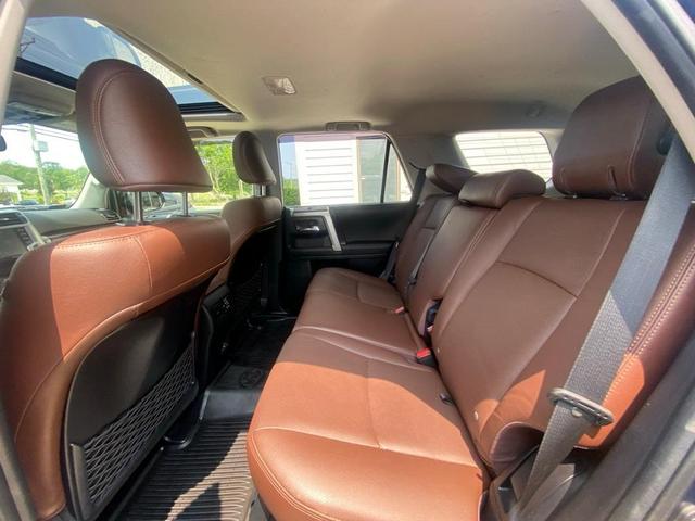 Photo of 2020 Blue Toyota 4Runner