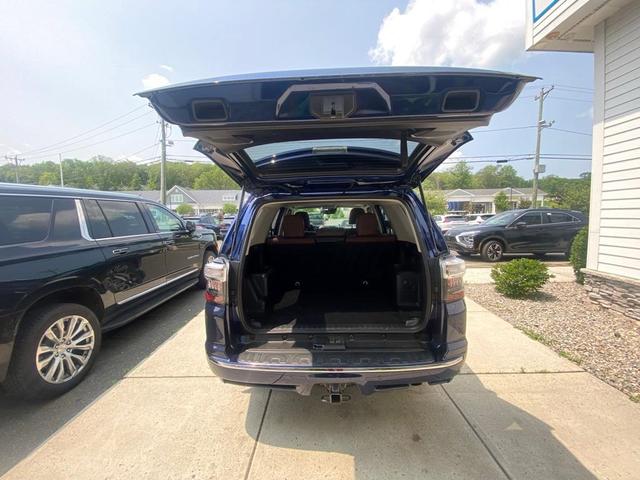 Photo of 2020 Blue Toyota 4Runner