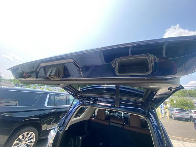 Photo of 2020 Blue Toyota 4Runner