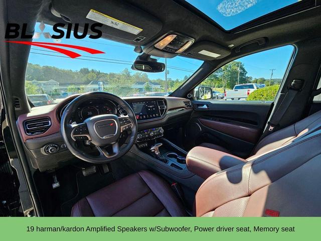 Photo of 2023 DB Black Crystal Clearcoat Dodge Durango