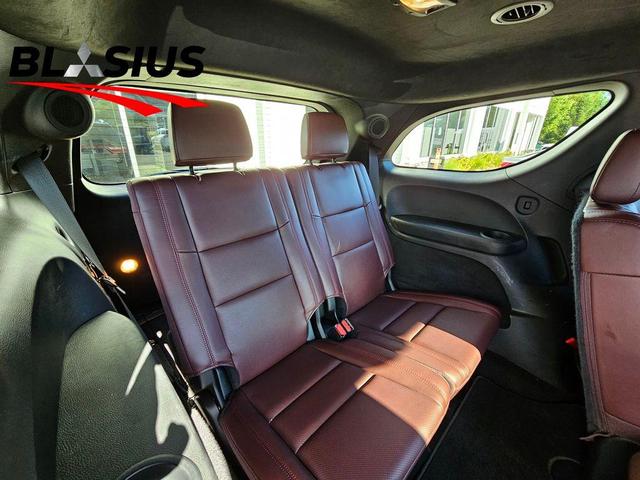 Photo of 2023 DB Black Crystal Clearcoat Dodge Durango