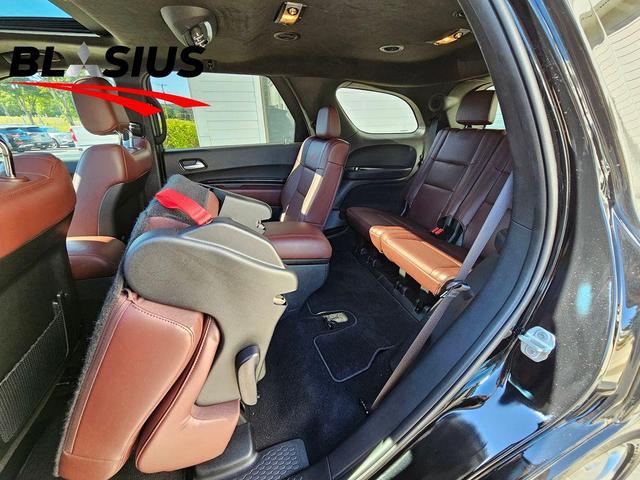 Photo of 2023 DB Black Crystal Clearcoat Dodge Durango