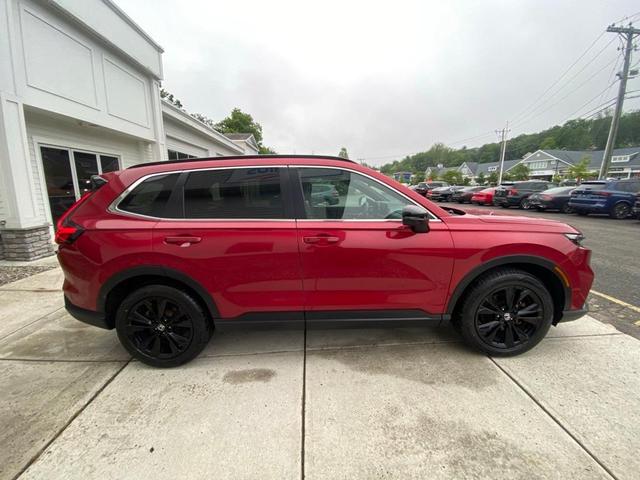 Photo of 2023 Red Honda CR-V Hybrid