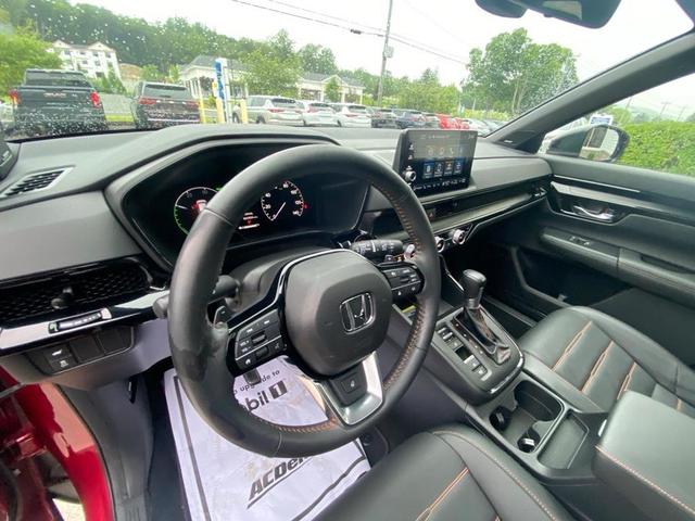 Photo of 2023 Red Honda CR-V Hybrid