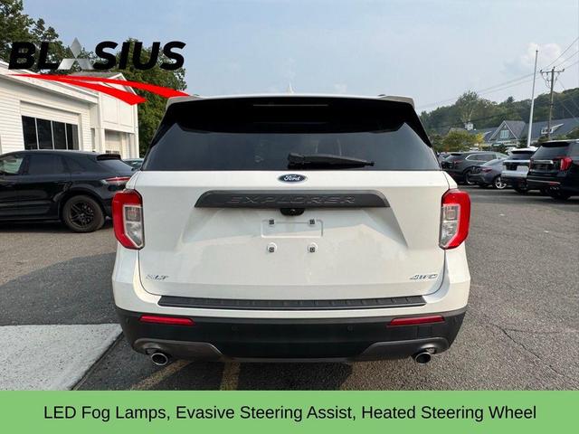 Photo of 2022 Star White Ford Explorer