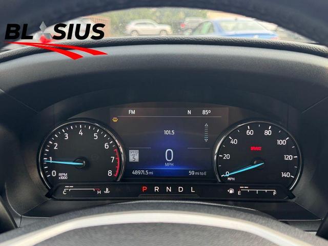 Photo of 2022 Star White Ford Explorer