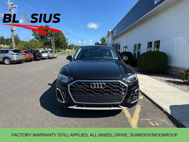 Photo of 2022 Mythos Black Metallic Audi Q5