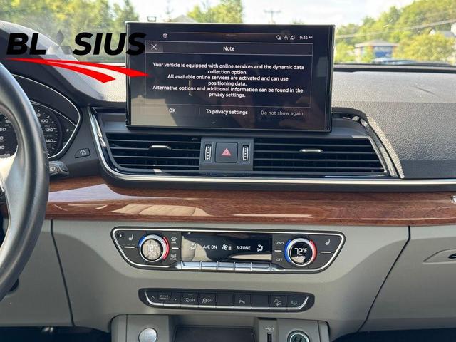 Photo of 2022 Mythos Black Metallic Audi Q5