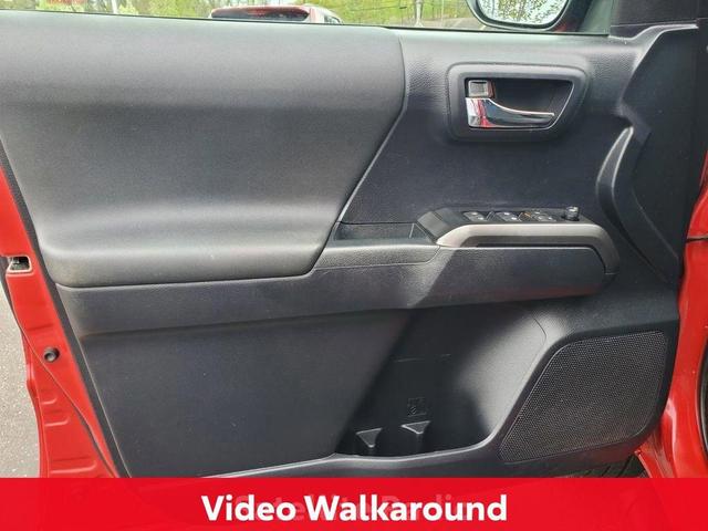 Photo of 2019 Barcelona Red Metallic Toyota Tacoma