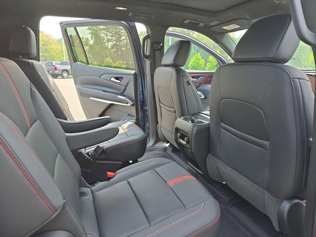 Photo of 2024 Lakeshore Blue Metallic Chevrolet Traverse
