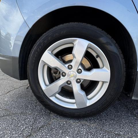 Photo of 2013 Blue Topaz Metallic Chevrolet Volt