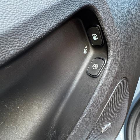 Photo of 2013 Blue Topaz Metallic Chevrolet Volt