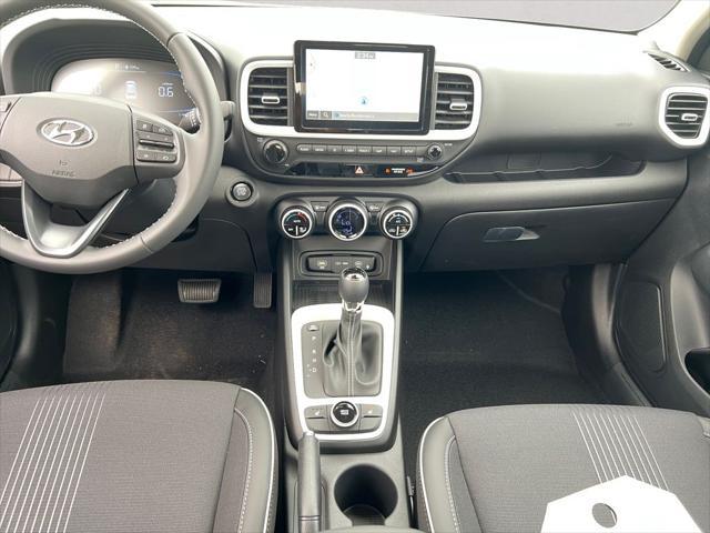 Photo of 2025 Lunar White w/Black Roof Hyundai VENUE