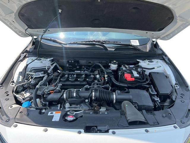 Photo of 2021 Platinum White Pearl Honda Accord