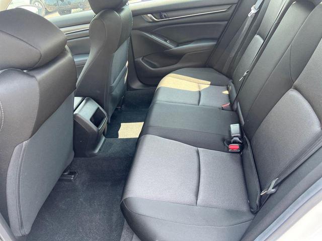 Photo of 2021 Platinum White Pearl Honda Accord
