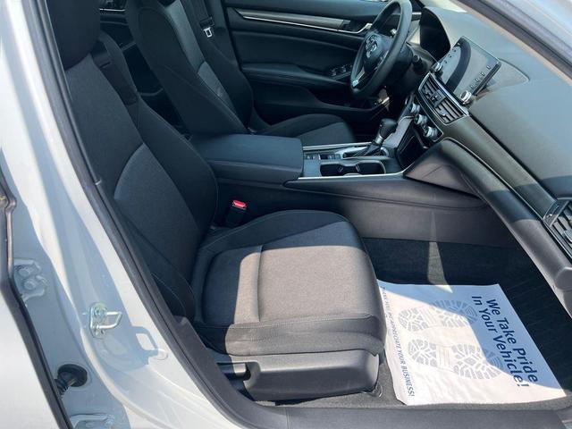 Photo of 2021 Platinum White Pearl Honda Accord