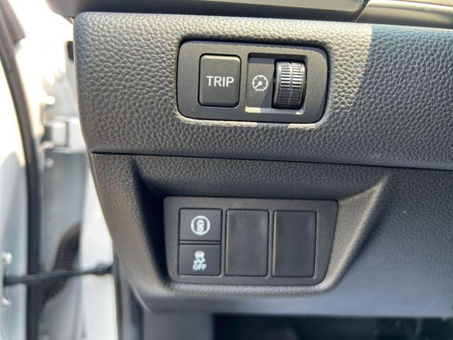 Photo of 2021 Platinum White Pearl Honda Accord
