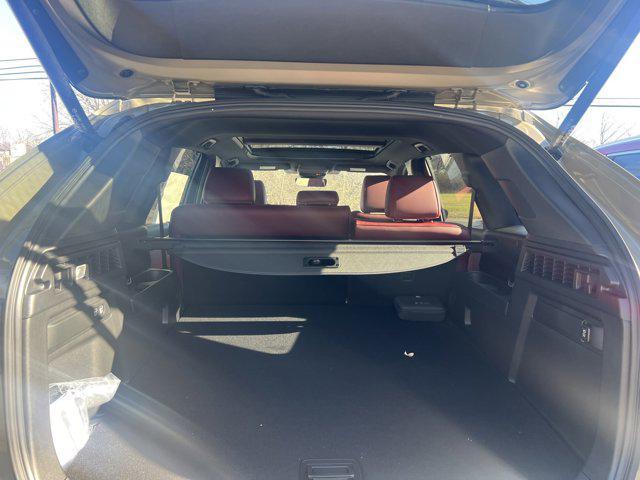 Photo of 2025 Zircon Sand Metallic Mazda CX-70