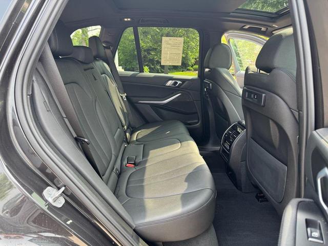 Photo of 2022 Dark Graphite Metallic BMW X5