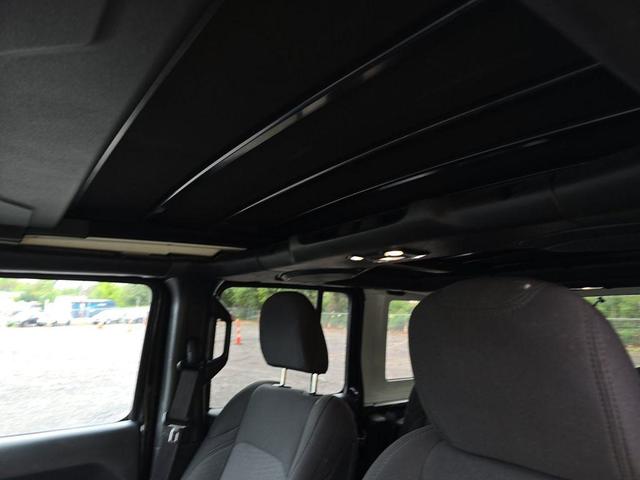 Photo of 2022 Black Clearcoat Jeep Wrangler Unlimited