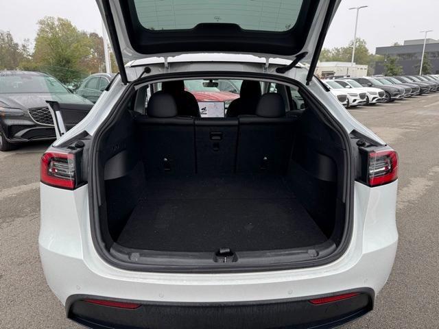 Photo of 2021 White Tesla Model Y