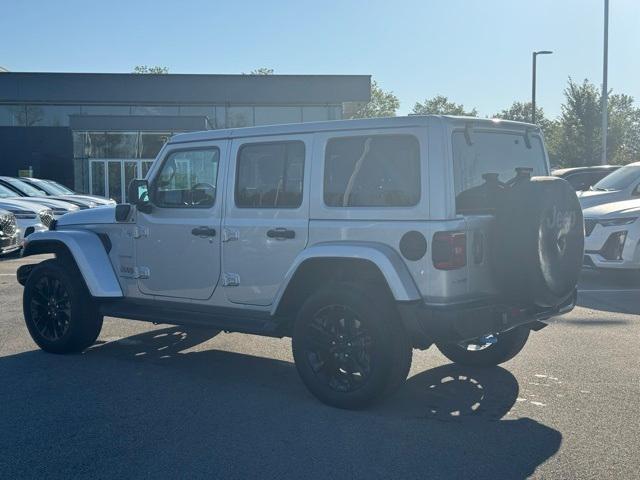Photo of 2022 Silver Zynith Clearcoat Jeep Wrangler Unlimited 4xe