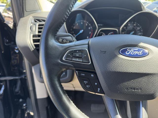 Photo of 2019 Black Ford Escape