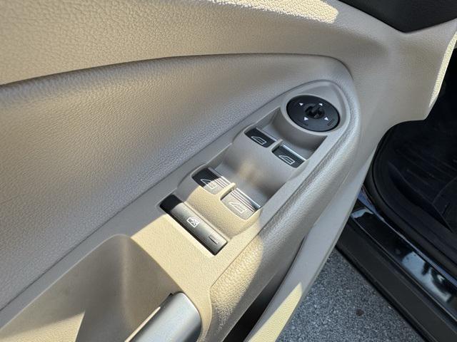 Photo of 2019 Black Ford Escape