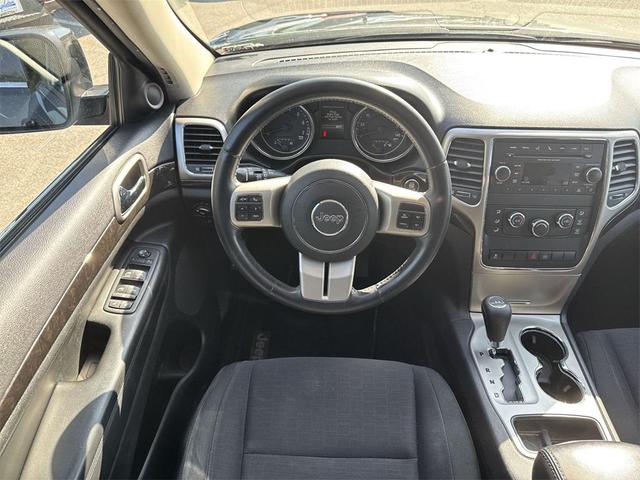 Photo of 2012 Black Forest Green Pearlcoat Jeep Grand Cherokee