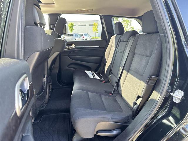 Photo of 2012 Black Forest Green Pearlcoat Jeep Grand Cherokee