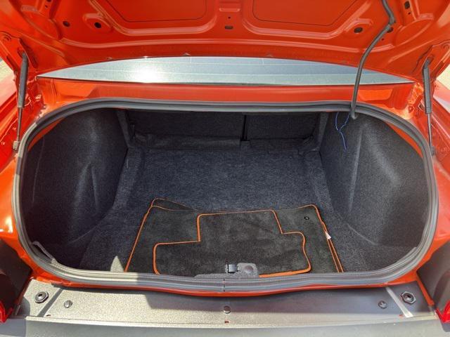 Photo of 2009 Hemi Orange Pearlcoat Dodge Challenger