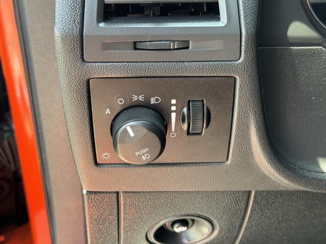 Photo of 2009 Hemi Orange Pearlcoat Dodge Challenger