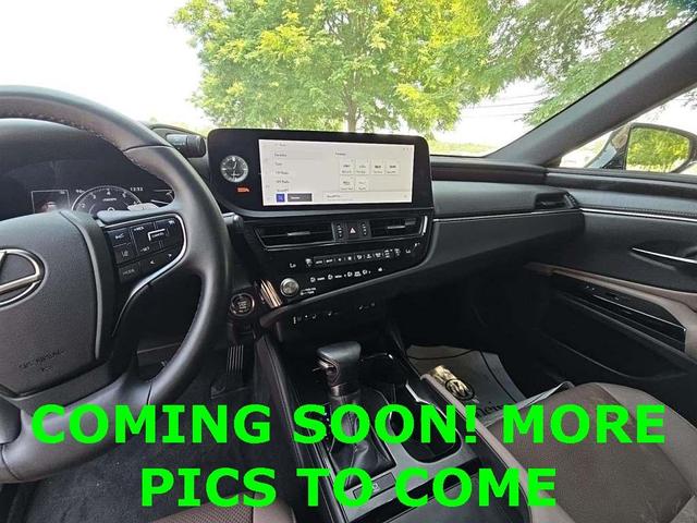 Photo of 2023 Gray Lexus ES 250