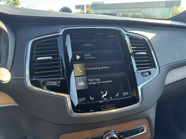 Photo of 2017 Onyx Black Metallic Volvo XC90
