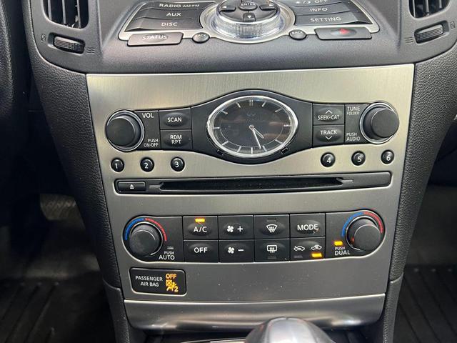 Photo of 2012 Gray INFINITI G25x