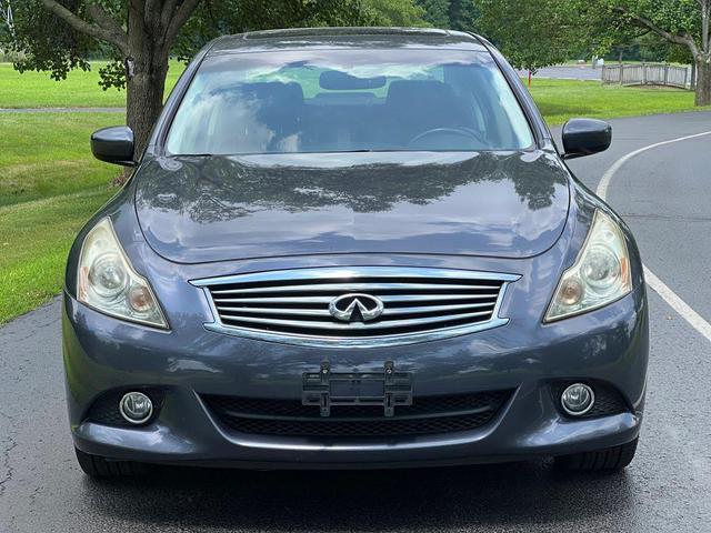 Photo of 2012 Gray INFINITI G25x