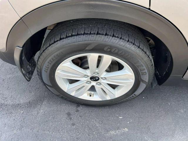 Photo of 2019 Gray Kia Sportage