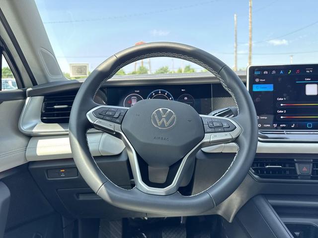 Photo of 2025 Pure White Volkswagen Tiguan