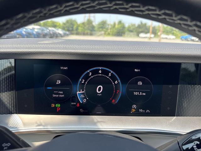 Photo of 2025 Pure White Volkswagen Tiguan
