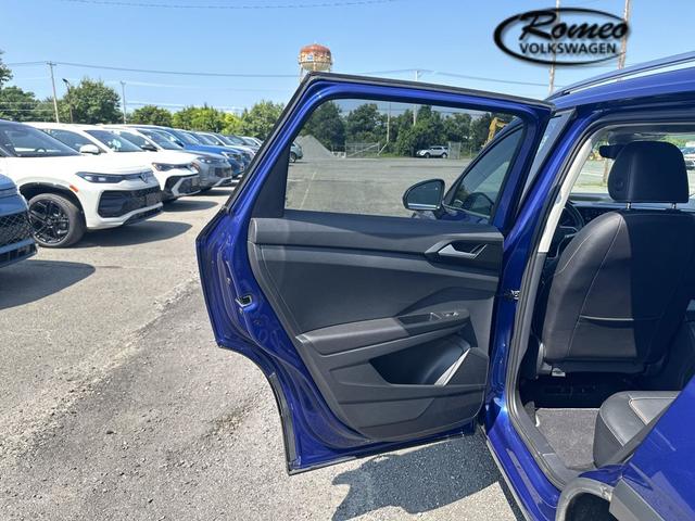 Photo of 2023 Blue Metallic Volkswagen Taos